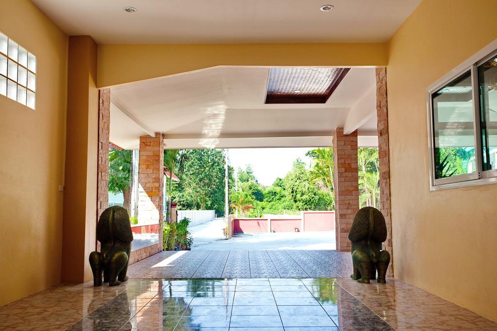 Sea Breeze Guest House Cha-Am Exterior photo